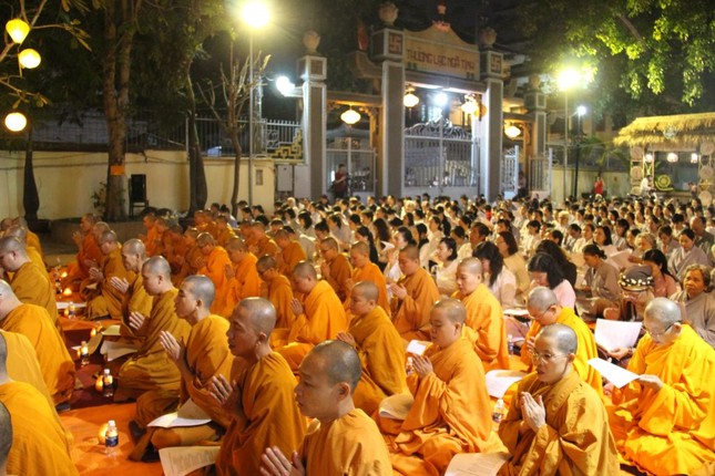Đàn lễ cầu an cho nước Úc tại tịnh xá Trung Tâm ảnh 4 CAUNGUYENNUOCUC1-7.jpg