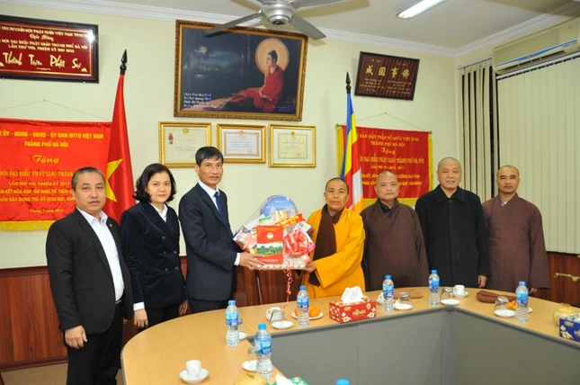 Hà Nội: Phật giáo và các ban ngành thăm, chúc Tết ảnh 2 7-16.jpg
