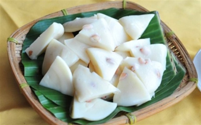 Ngày Tết về chùa ăn “bánh đúc… có xương” ảnh 1 banhduc.jpg