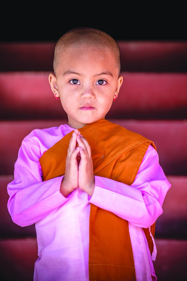Bốn pháp chúc mừng gồm: tuổi thọ (āyu), dung sắc (vaṇṇa), an lạc (sukha), và sức mạnh (bala) shutterstock_707784604.jpg