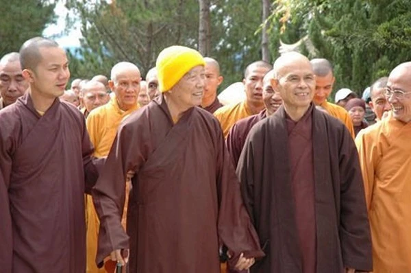 2 vi thiền sư.jpg