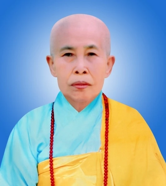 NI TRUONG THICH DAM LUU_3.jpg