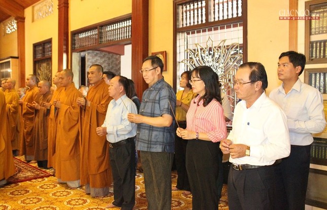 Tưởng niệm cố Ni trưởng Như Huệ, Huyền Học ảnh 5 6tn1.jpg