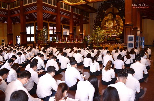 Chư Tăng bố-tát, thính giới kỳ đầu tiên năm Canh Tý ảnh 5 HT.JPG