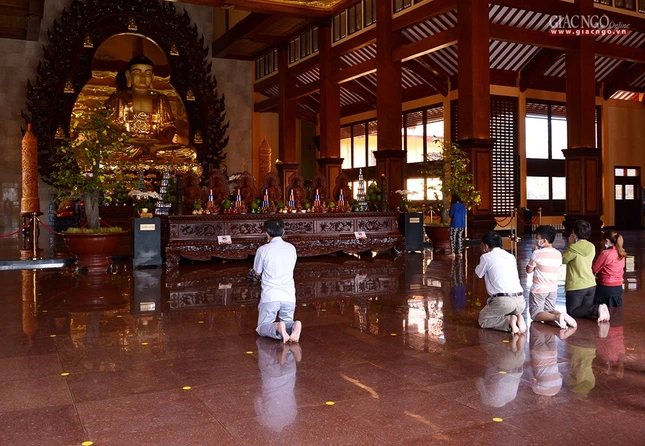 Ram thang Gieng (13).JPG