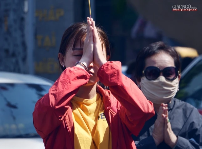 Ram thang Gieng (16).JPG