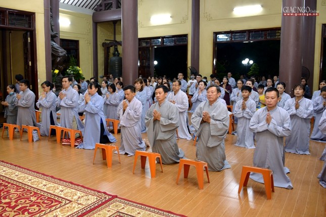 Ram thang Gieng (4).JPG