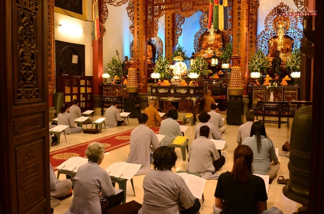 Ram thang Gieng (8).JPG