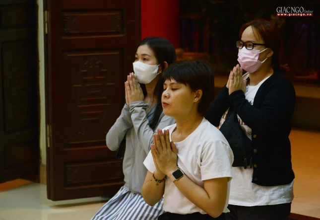 Ram thang Gieng (9).JPG