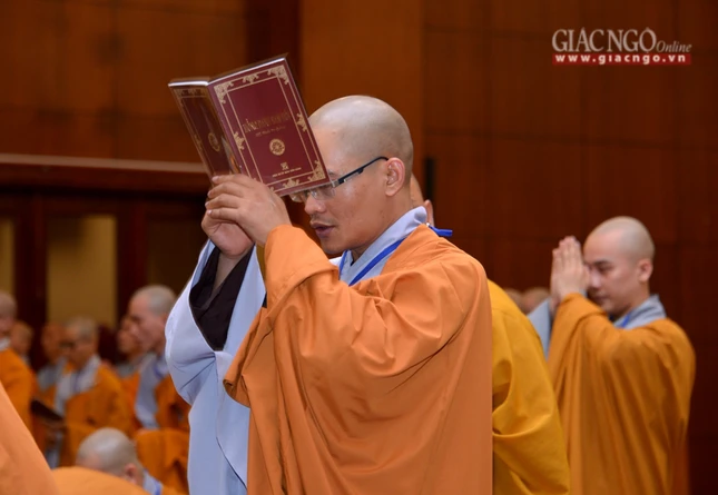 Khoa le sam hoi - thinh Gioi Ban (3).jpg