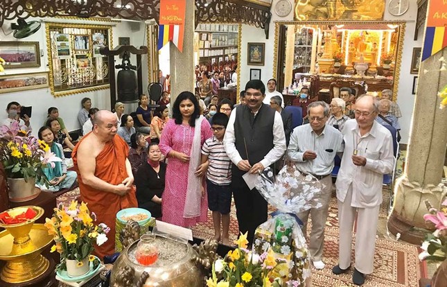 Tổng lãnh sự Ấn Độ, Thái Lan thăm chùa Phổ Minh ảnh 1 1ad.jpg