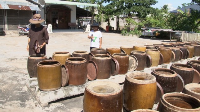 "Nước tương chùa" vang danh ở Sa Đéc ảnh 2 2.bmp