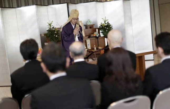 tang le Nhat Ban.jpeg