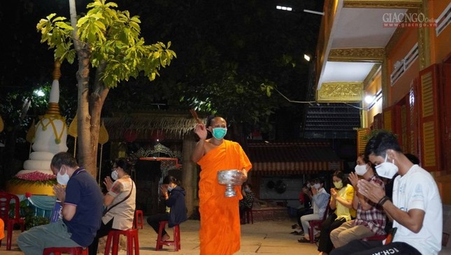 Chùa Candaransi đón năm mới trong “giãn cách xã hội” ảnh 4 9ct1.jpg