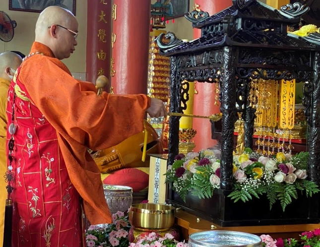 Tịnh xá Giác Hoa làm lễ Mộc dục theo Hoa tông ảnh 2 ảnh 1.jpg