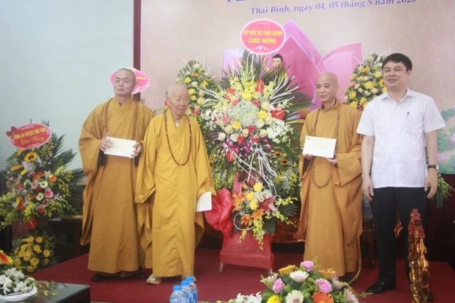 BTS Phật giáo tỉnh Thái Bình kính mừng Phật đản ảnh 1 IMG_8838.JPG