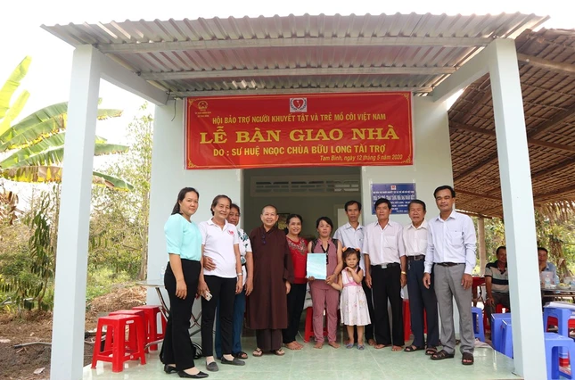 nha dai doan ket xa tam binh.jpg