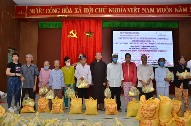 anh Phat tu tang qua 15.5.jpg