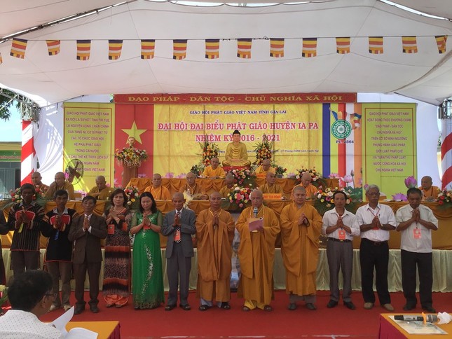 Huyện Ia Pa tổ chức đại hội Phật giáo lần thứ nhất ảnh 4 IMG_1049.jpg