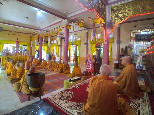 h2. lần lượt chư Tăng tác pháp.jpg