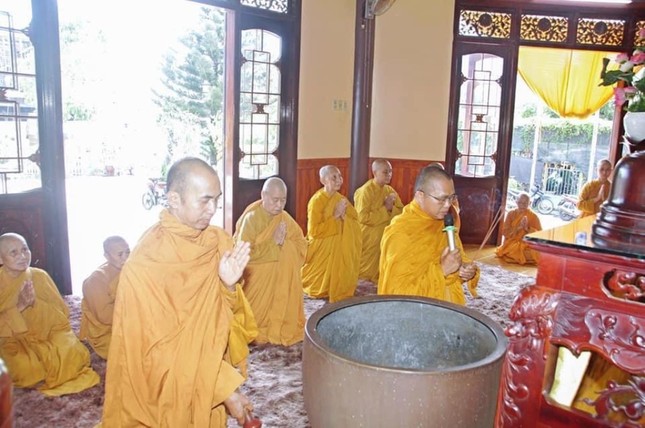 Chư Tăng Ni Khất sĩ Gia Lai tác pháp An cư ảnh 3 h4. tác pháp an cư tại tịnh xá Ngọc Trung.jpg