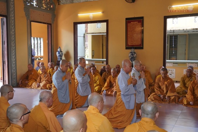 Chư Tăng Phật giáo Q.10 tác pháp an cư ảnh 4 8aq.jpg