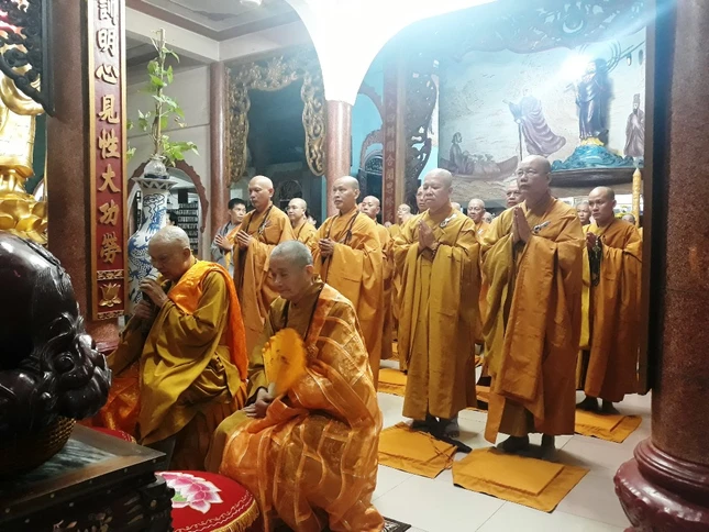 Phật giáo Q.1 trang nghiêm khai hạ ảnh 3 H5.jpg