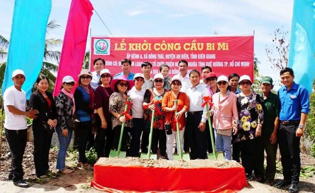 Khoi cong cau gt.jpg