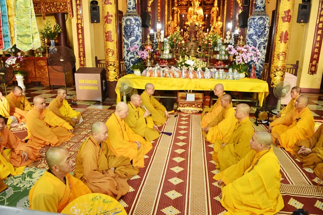 Hà Nội: Trường hạ Quán Sứ tác pháp An cư ảnh 5 HNOI 3.jpg