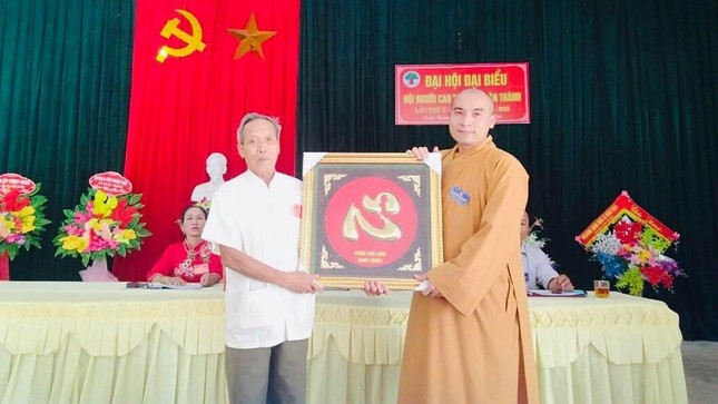 a1.jpg