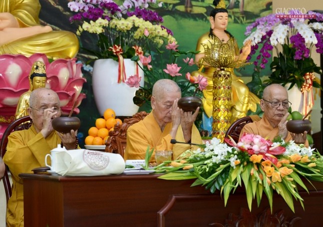 Khoa tu - Cung duong - Quy Y (14).jpg