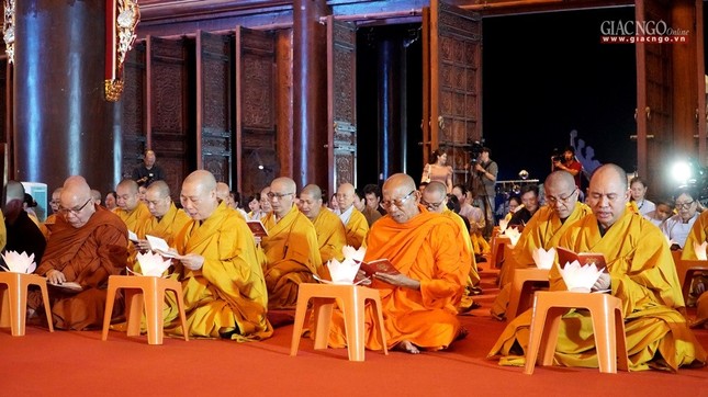 Hà Nam: GHPGVN thắp nến tri ân ảnh 3 H12.jpg