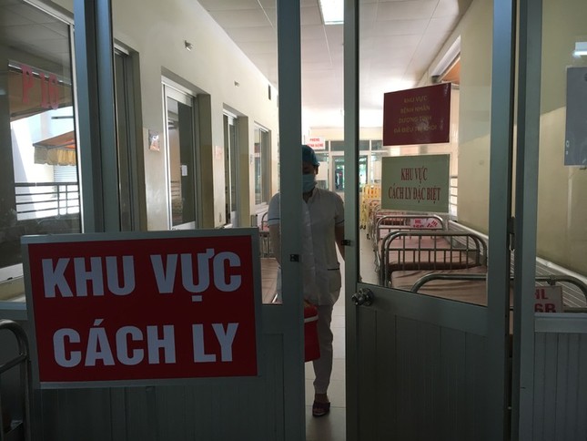 nguoi-tu-da-nang-den-tphcm-phai-cach-ly_eoer.jpg