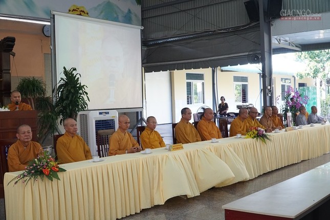 Ban Hoằng pháp, Ban KT-TC T.Ư thăm Phật giáo TP.HCM ảnh 8 H10.jpg