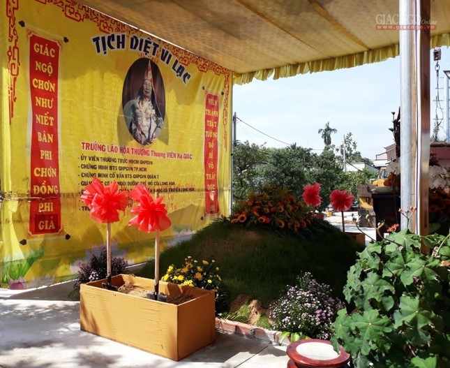 Đặt đá xây dựng bảo tháp cố HT.Thích Viên Giác ảnh 5 adatda6.jpg