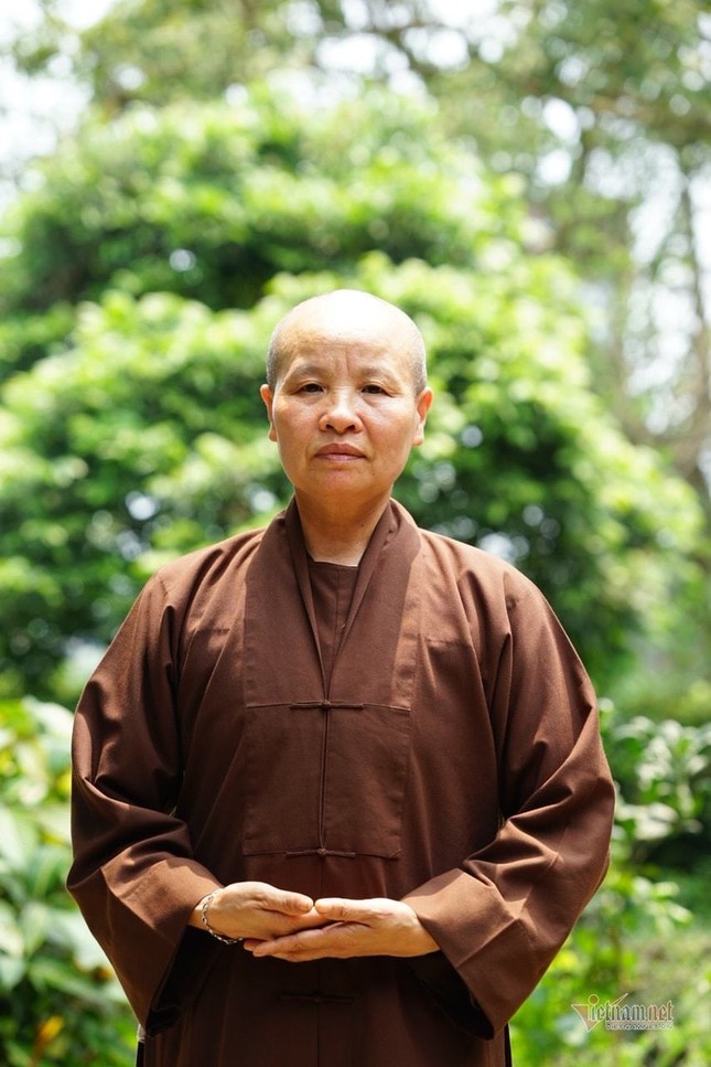 ni-su-gia-dien-tim-cach-dua-tre-bui-doi-ve-chua-cuu-mang-2_jpg_1.jpg