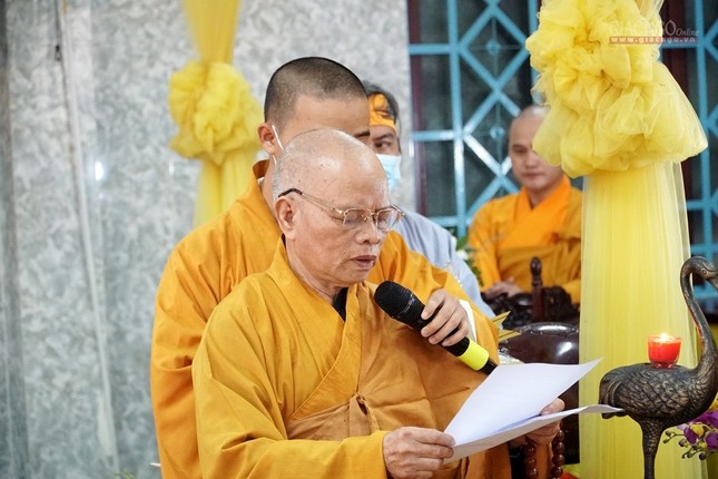 Phụng tống kim quan HT.Thích Minh Lợi trà-tỳ ảnh 2 H05.jpg