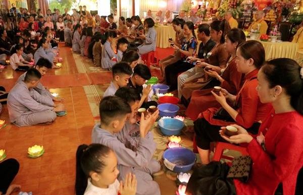 Xúc động lễ Vu lan tại chùa Phù Liễn ảnh 6 tnguyen 2.jpg