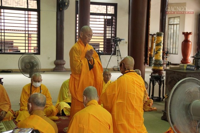 TT-Huế: Chư Tăng tác pháp Tự tứ tại tổ đình Từ Đàm ảnh 6 9.jpg