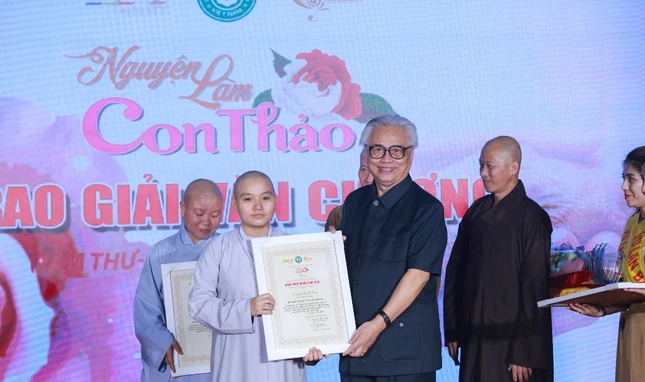 TP.HCM: Trao giải cuộc thi “Nguyện làm con thảo” ảnh 2 H5.jpg