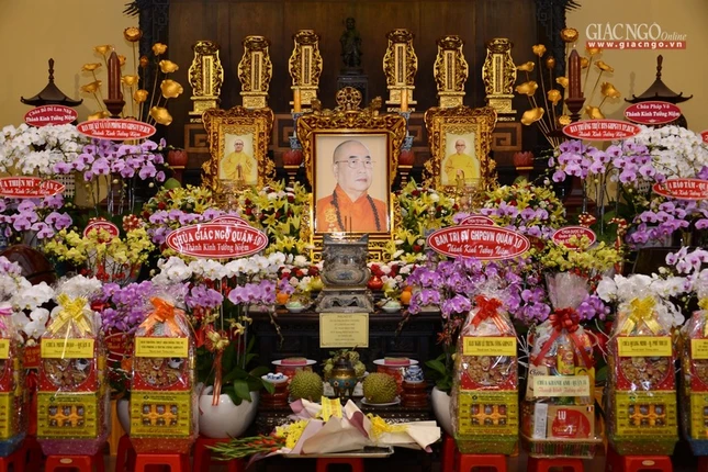 Lễ Huý kỵ cố HT.Thích Nhật Quang (1).jpg