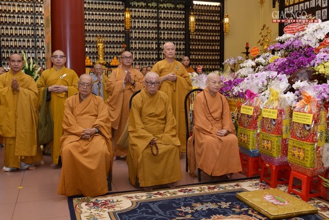 Lễ Huý kỵ cố HT.Thích Nhật Quang (2).jpg