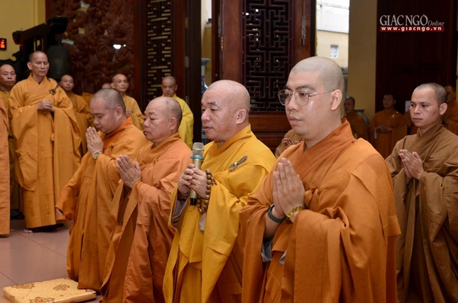 Lễ Huý kỵ cố HT.Thích Nhật Quang (6).jpg