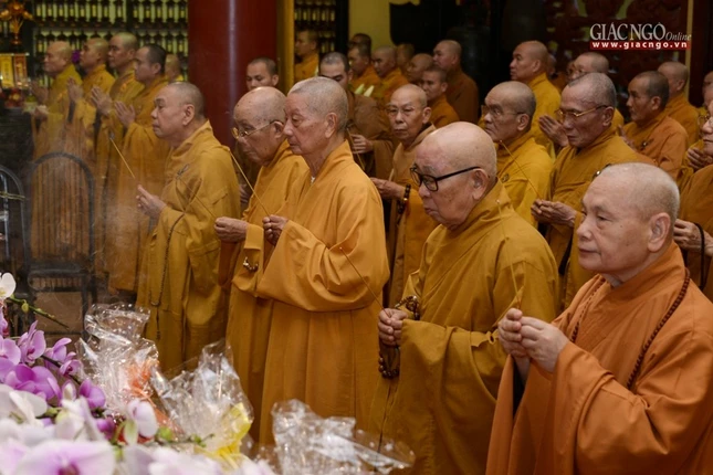 Lễ Huý kỵ cố HT.Thích Nhật Quang (7).jpg