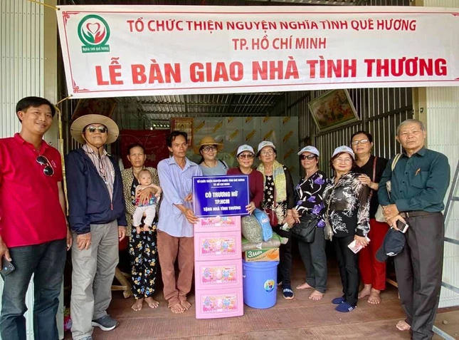 Tang nha tinh thuong.jpg