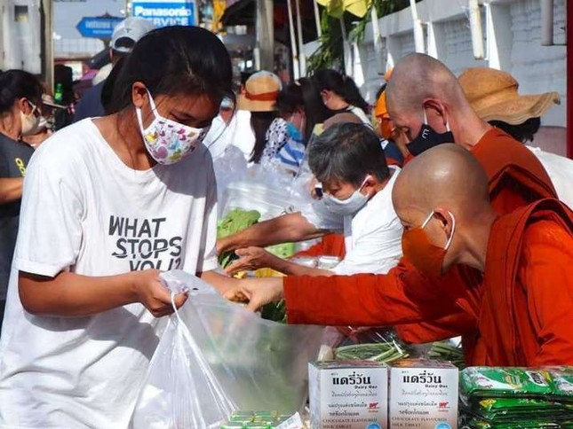 Ni Thailan.jpg