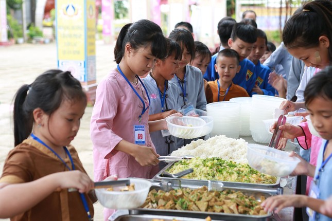Các chùa tổ chức vui Tết Trung thu cho thiếu nhi ảnh 6 thanhhoa.jpg