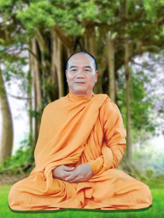 Phụng tống kim quan HT.Thích Giác Thuận trà-tỳ ảnh 2 phuyen 6.jpg