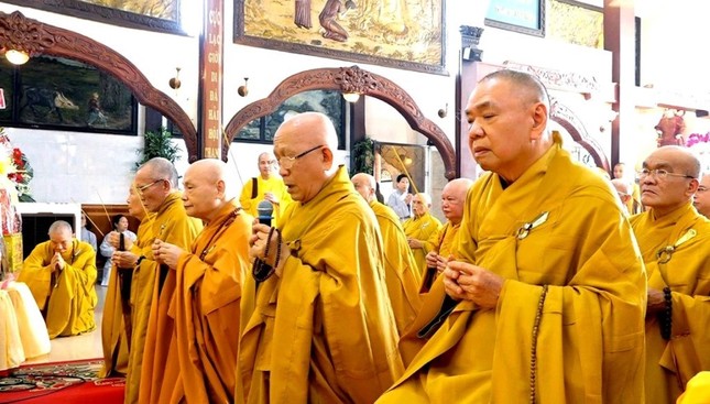 TP.HCM: Lễ húy nhật Đại lão HT.Thích Hải Tràng ảnh 3 H2.jpg