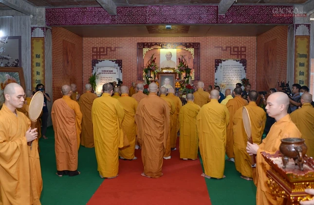 Thỉnh di ảnh về VNQT (6).jpg